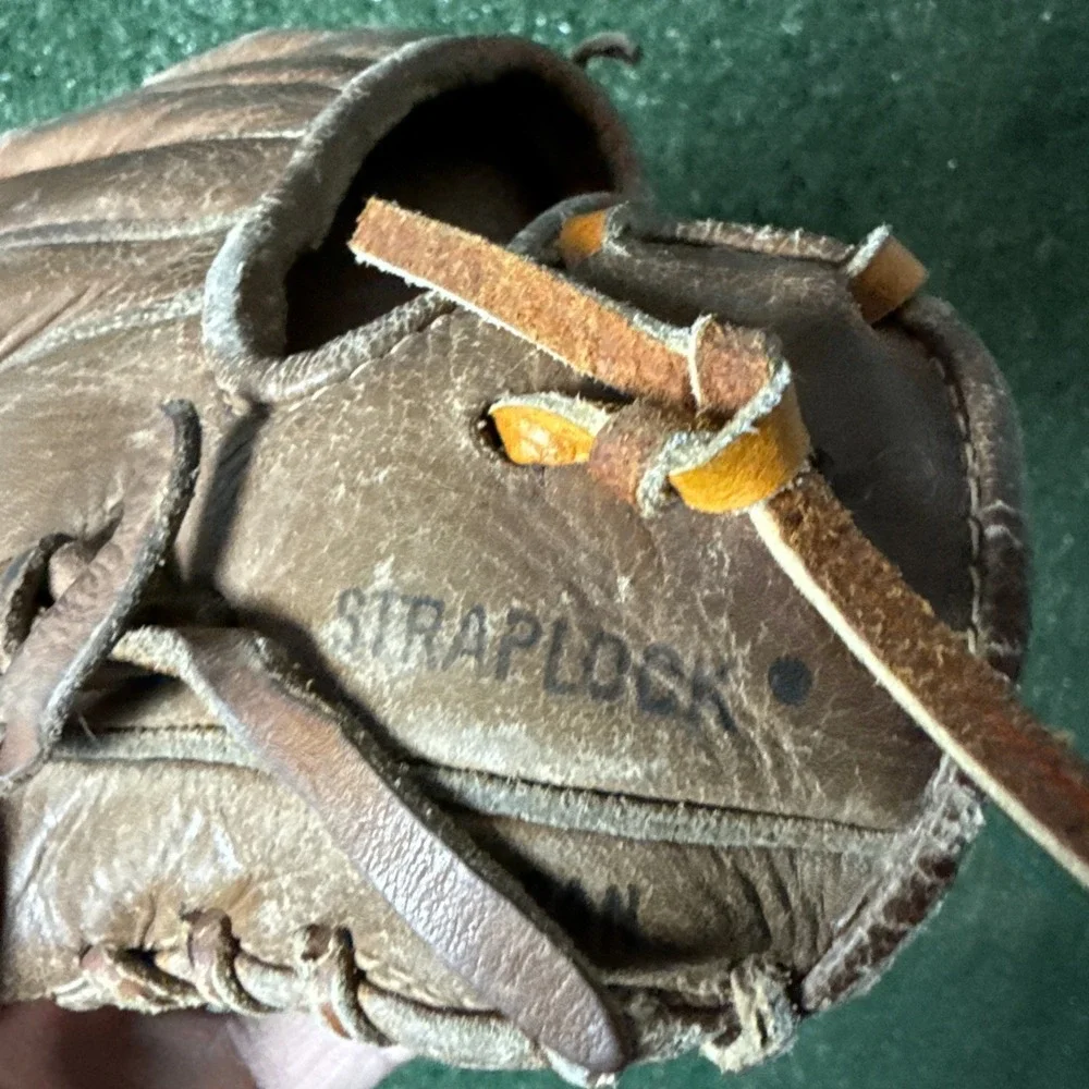 Vintage Wilson THE A2000 XL Leather Baseball Glove Dual Hinge RHT Made in Japan - Picture 9 of 11